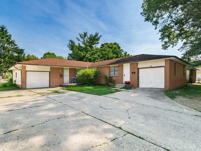 2120-2122 Jewett Dr