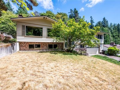 2337 W Hills Drive