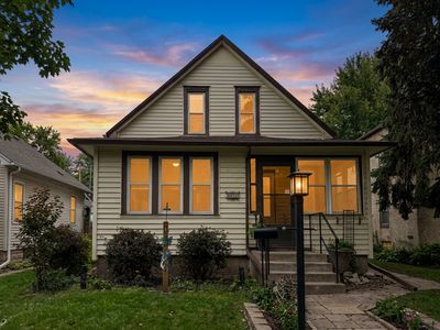 864 Delaware Ave