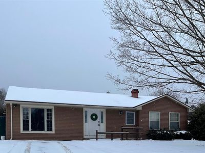 8 Charter Hill Drive