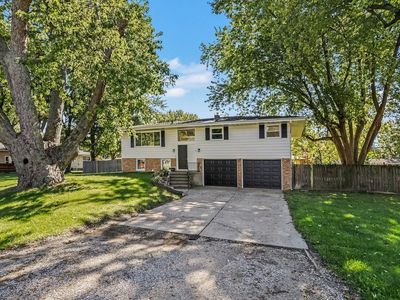 864 Ansley Dr