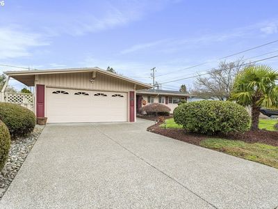 13601 NE Sacramento St