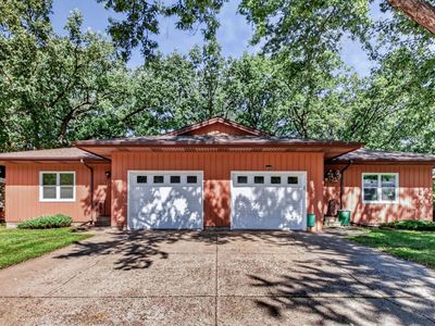 2810 Hallie Ln