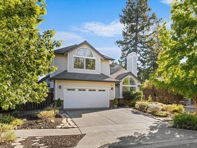 1141 Forest Glen Way