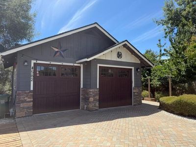 582 Chimney Hill Ct