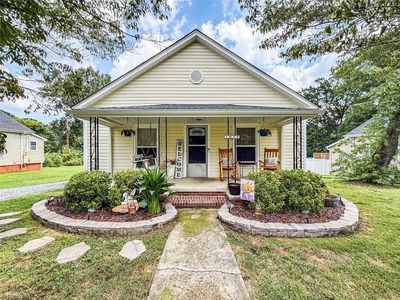 1011 Ava St