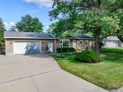 227 Longview Dr