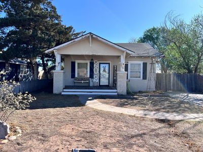 202 Lawton Ave