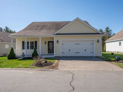 Property at 12 Torrey Pines Circle, Plaistow, NH