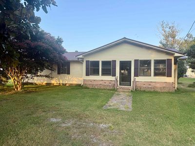 1547 Highway 135 S