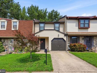 909 Clover Pl