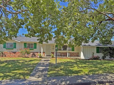 1011 Keats Drive