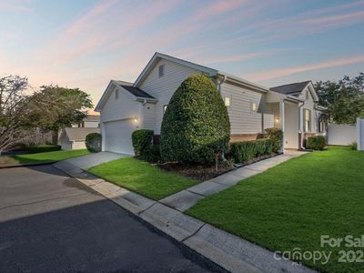 8663 Meadowmont View Dr