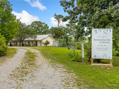 22244 N Highway 281