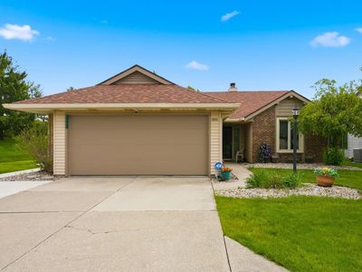 2931 Wood Knoll Ln