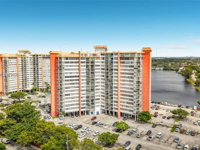 1351 NE Miami Gardens Dr APT 1414E