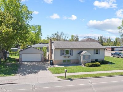 400 E Southview Dr