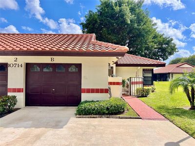 10714 Beach Palm Ct #B