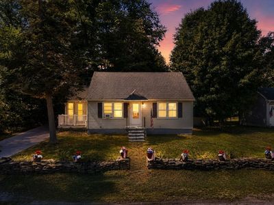 2 Hurley Ave
