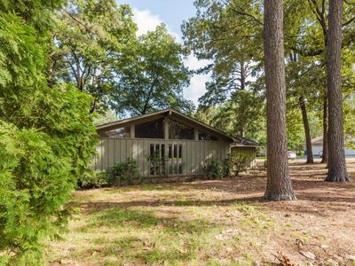 624 Woodland