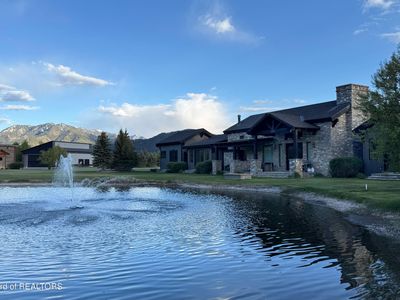 48 Branson Blvd