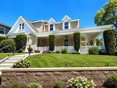 11 Patina Ln