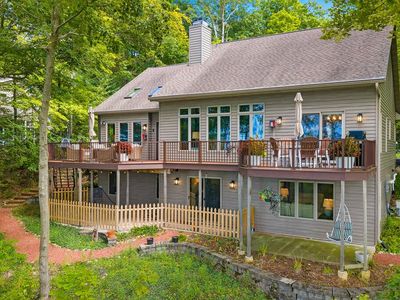 6195 Bluff Ledge Rd