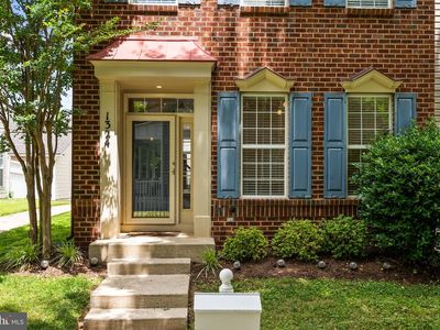 1324 Main Mews