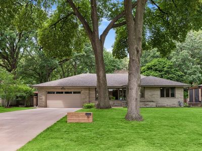 91 Mid Oaks Ln