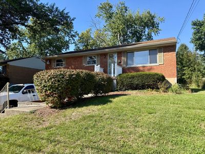 3642 Woodsong Dr