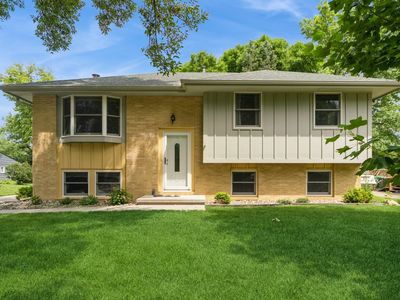 2424 Guenever Ct
