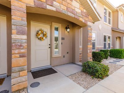 3419 S River Rd Unit 100