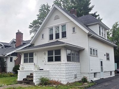 625 Holgate Ave