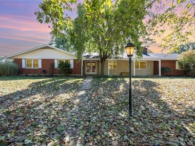 2360 E Rahn Rd