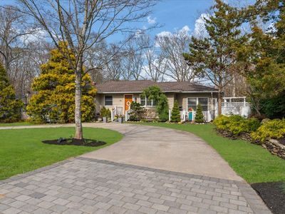 26 Bittersweet Ave