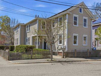 16 Pleasant St