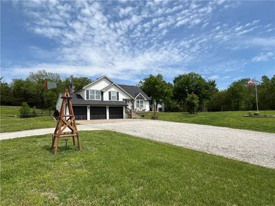 964 N Highway 5