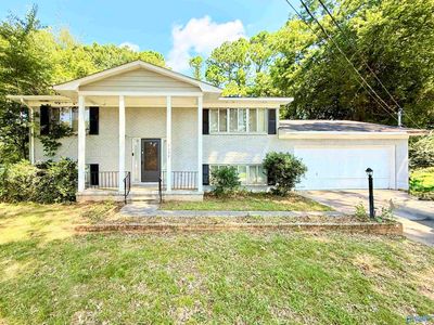 2620 Scenic View Dr NW