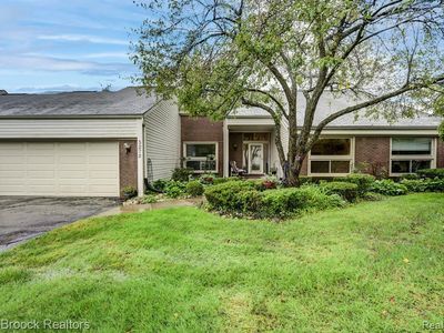 5272 Simpson Lake Rd