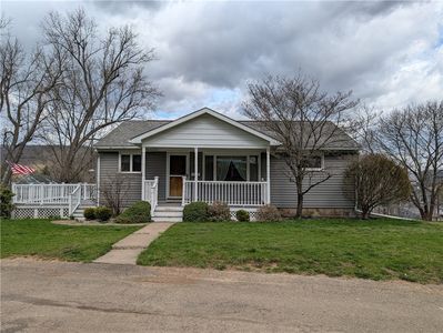 43 Chamberlain Ave