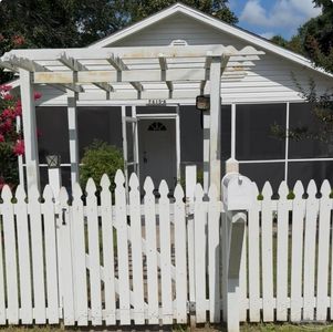 Property at 2615 N L St #A, Pensacola, FL