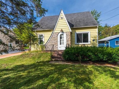 202 FRANCES STREET
