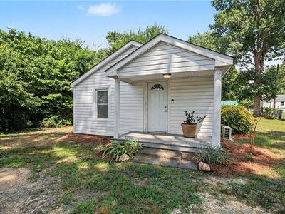 2211 Fairfax Rd