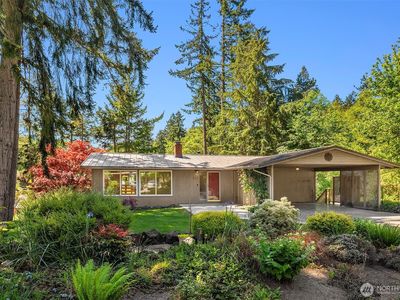 671 Eagle Cliff Road NE