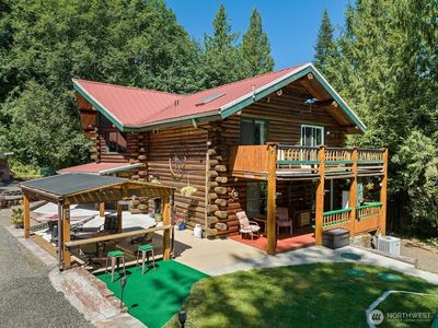 8643 Winslow Drive SW