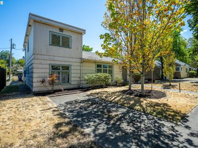 Property at 2161 Hilyard St, Eugene, OR