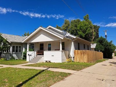 120 W 9th St