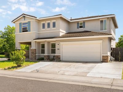 Property at 5700 Gold Poppy Way, Elk Grove, CA