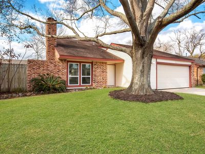 463 El Toro Ln