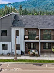 1048 E 4th Ave #104